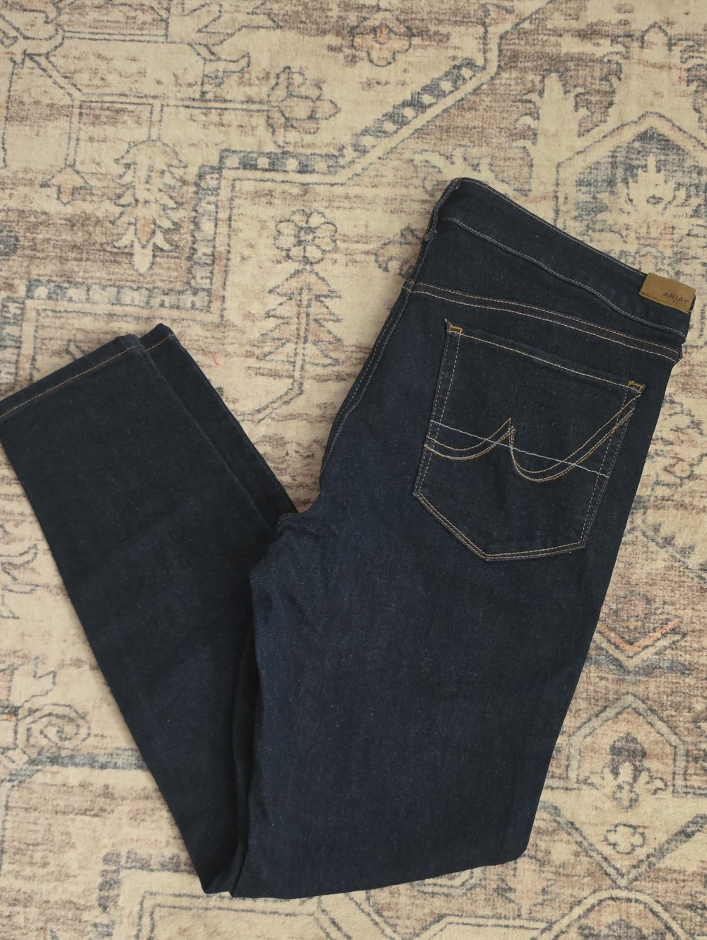 Ariat Perfect Rise Women's Size 33R Dark Indigo Skinny Jeans Like New Worn Once